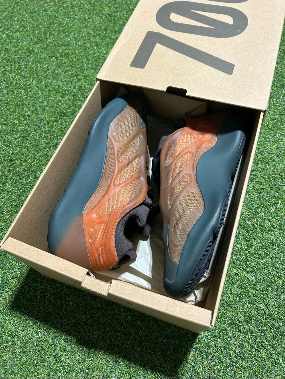 Men’s Adidas Yeezy 700 V2 Copper